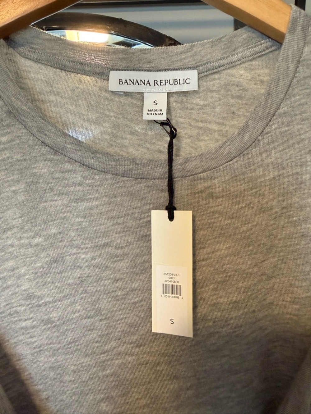 NWT Banana Republic Gray Draped Sleeveless Top - Picture 5 of 10